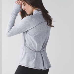 Lululemon Warm Your Core Long Sleeve Tonka Stripe Slate White size Medium/10